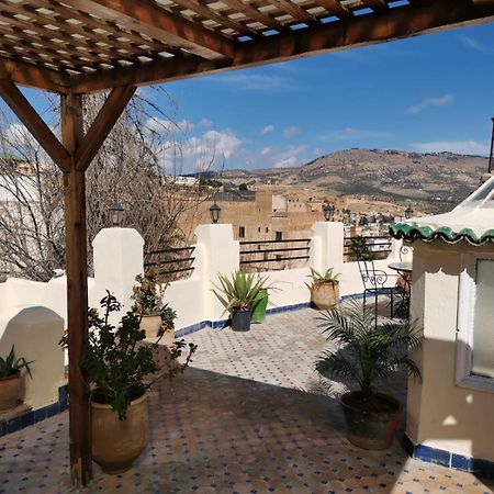 Riad Avec Terrasse Privee Et Piscine Partagee A 300M Fès Exterior foto